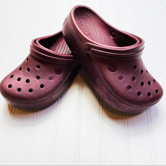womens pink glitter crocs